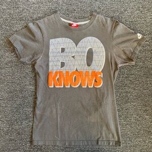 Vintage Y2K 90s Bo Knows Nike Gray and Orange Graphic Tee